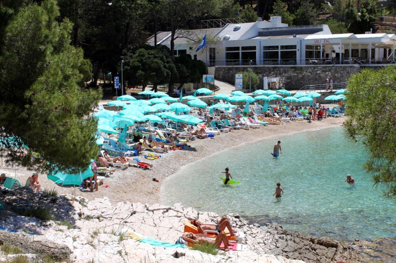 Apartments With A Parking Space Mali Losinj Mali Lošinj Exterior foto