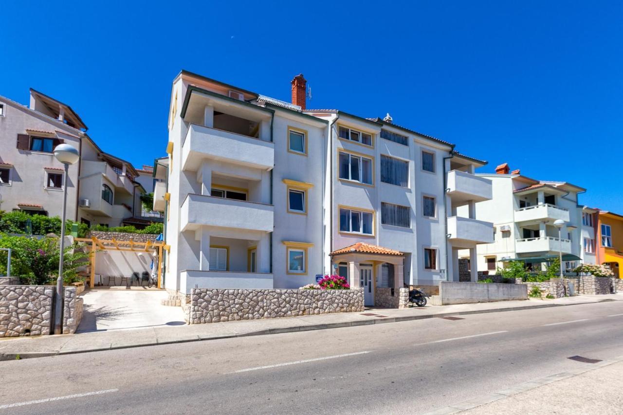 Apartments With A Parking Space Mali Losinj Mali Lošinj Exterior foto