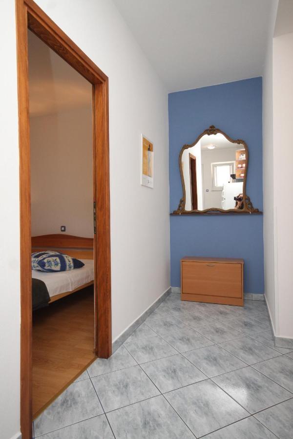 Apartments With A Parking Space Mali Losinj Mali Lošinj Exterior foto